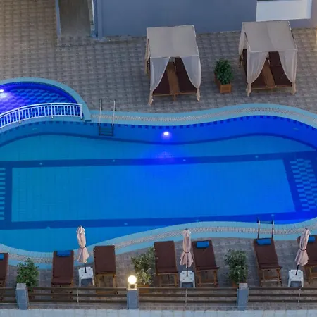 Amarylis Beachfront Lejlighed