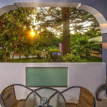 Amarylis Beachfront Studios