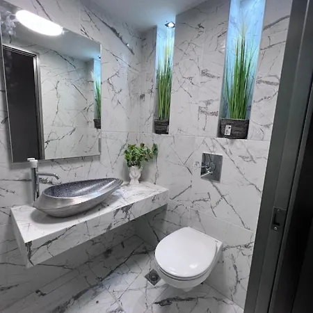 Amarylis Beachfront Studios Apartment *