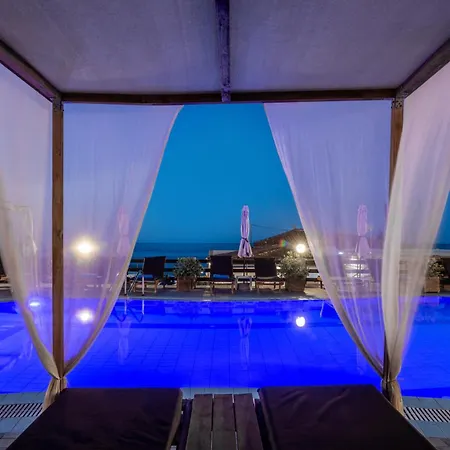 Amarylis Beachfront Studios Apartment