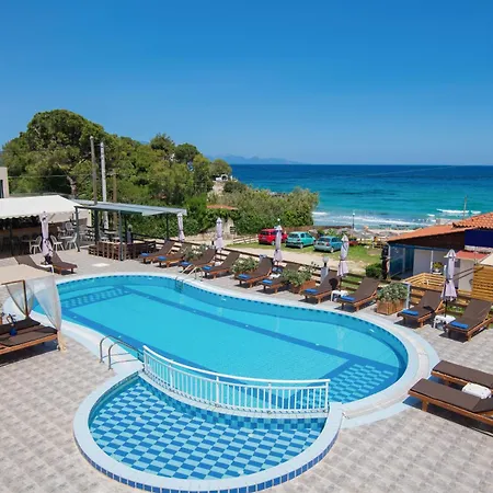 Amarylis Beachfront Studios Apartment Amoudi