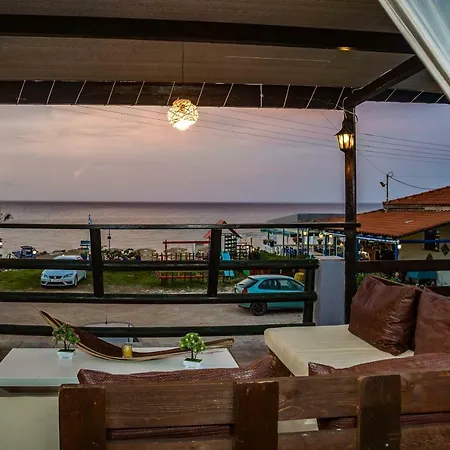 Amarylis Beachfront Studios Apartment